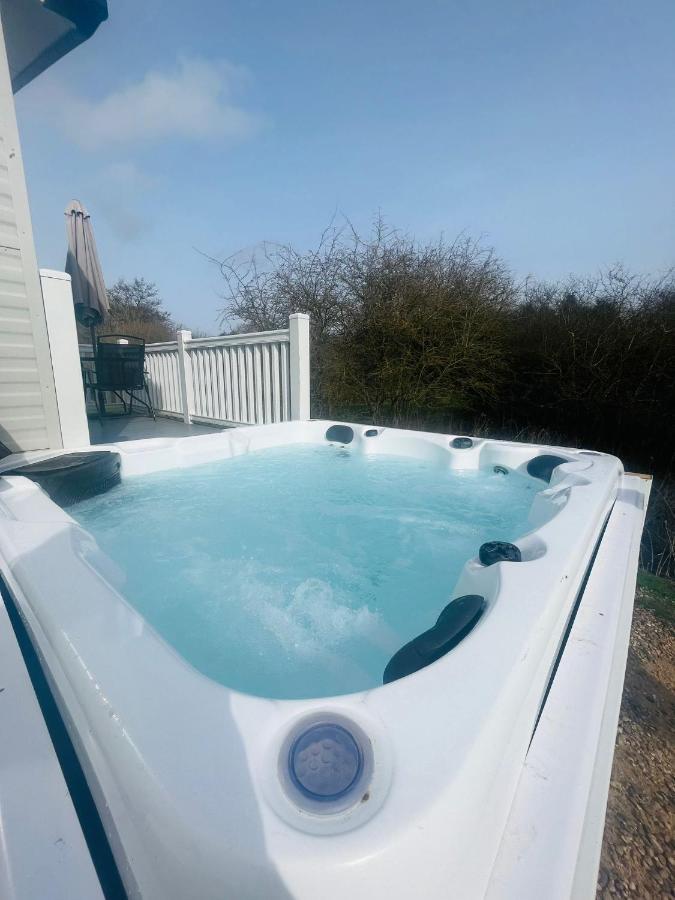 Lodge Yorkshire With Hot Tub York