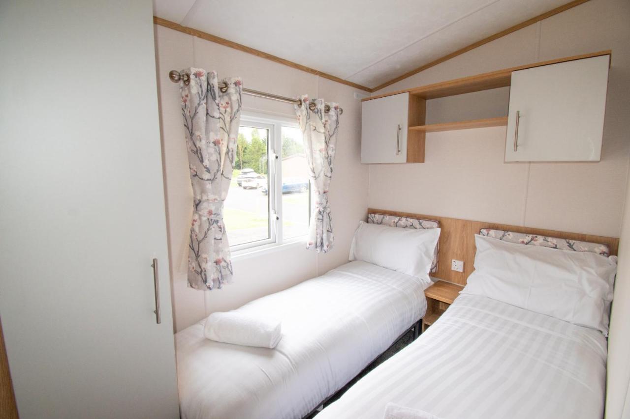 Yorkshire With Hot Tub Lodge York